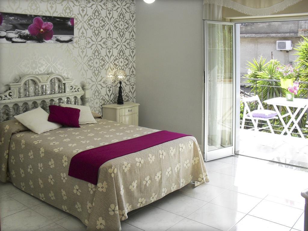 Casa Vacanze Milosa Terme Vigliatore Ruang foto
